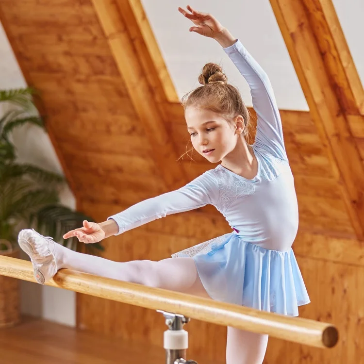 2019 tight-fitting autumn and winter long-sleeved little girl elegant dance stage costume