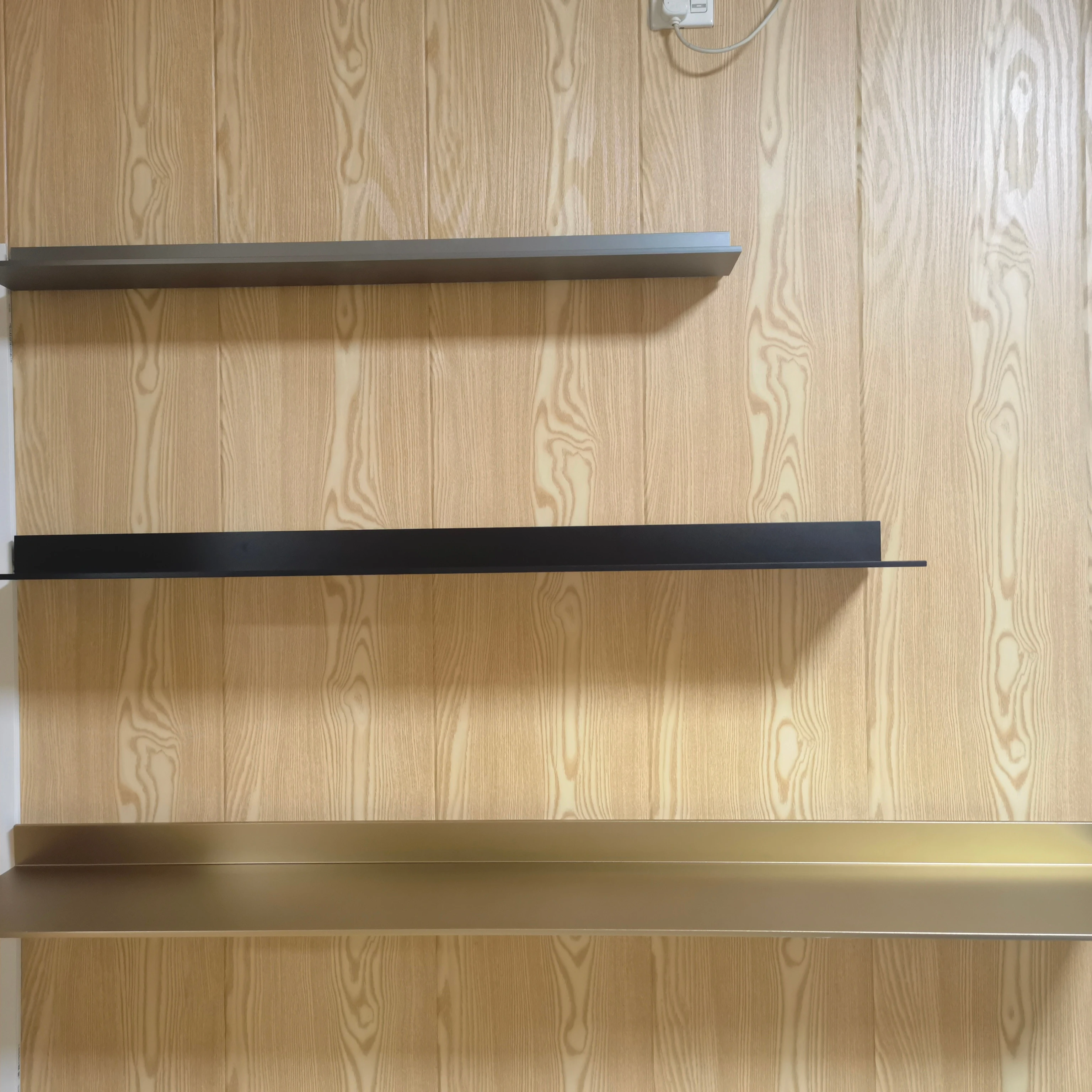 Современные настенные плавающие алюминиевые металлические полки со светодиодной подсветкой