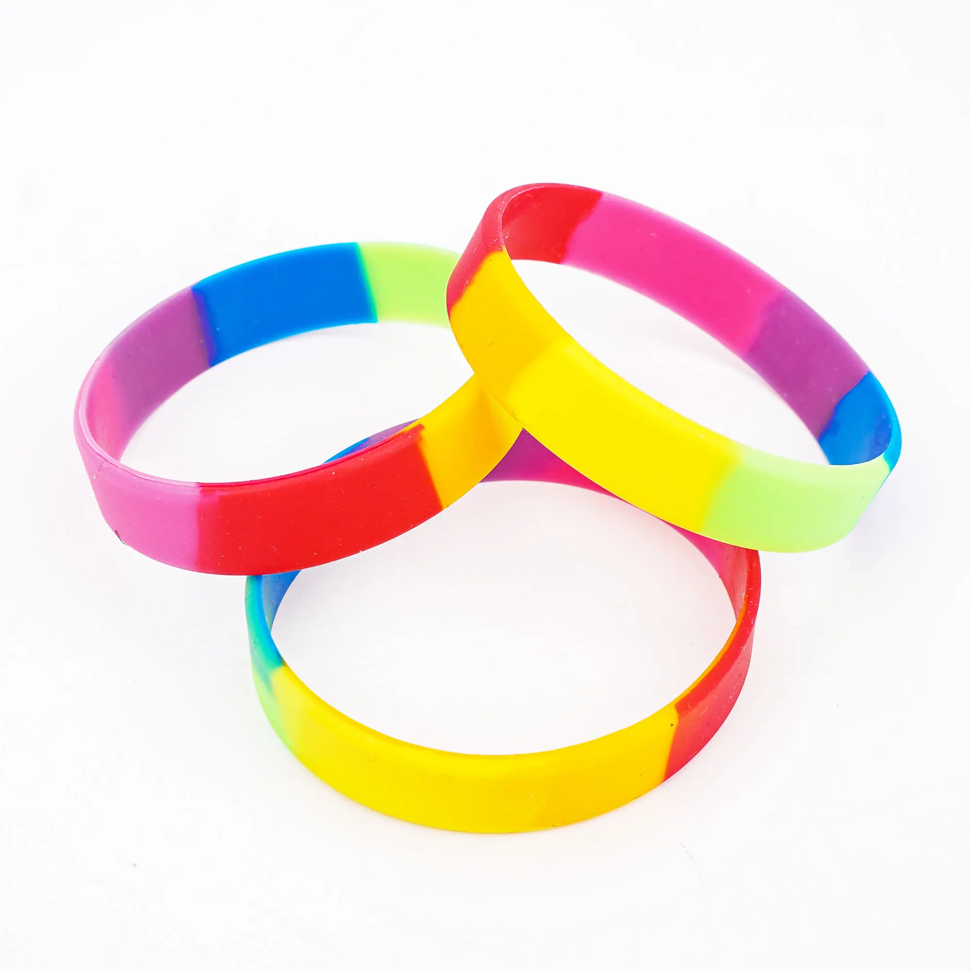 Personalized Custom Silicone Wristband Rubber Bracelet Wrist Band Embossed Wristband With Printed Logo For Kids And Adults