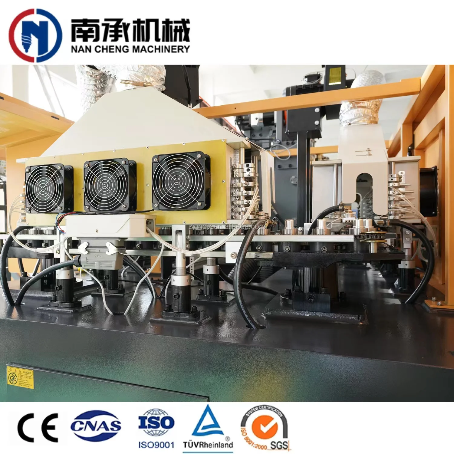NanCheng Machinery fully automatic 1 liter Pure Water Beverage Juice plastic pet water bottle blowing machine price