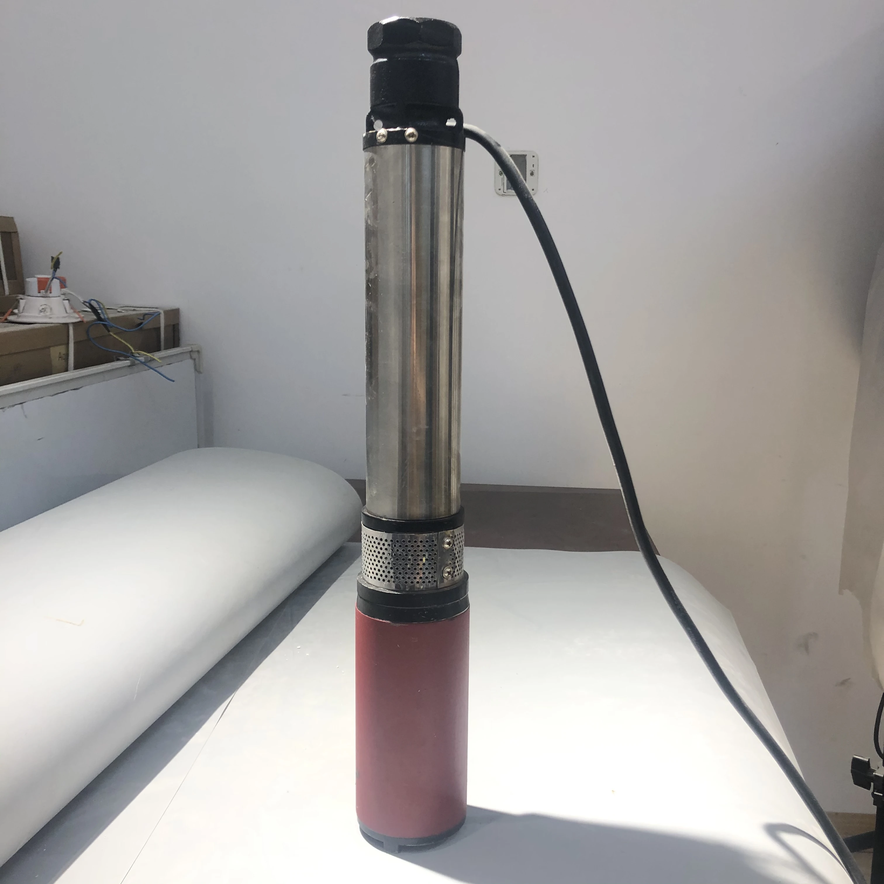 In-built Dc 12V 24 V 60V Deep well water pump screw pump