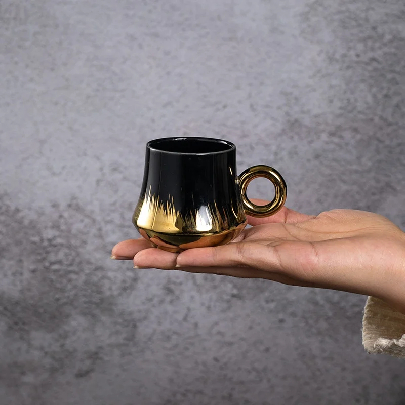 TAOXIN 90cc Ceramic Camel saucer and mug set  with golden handle and design 6 sets