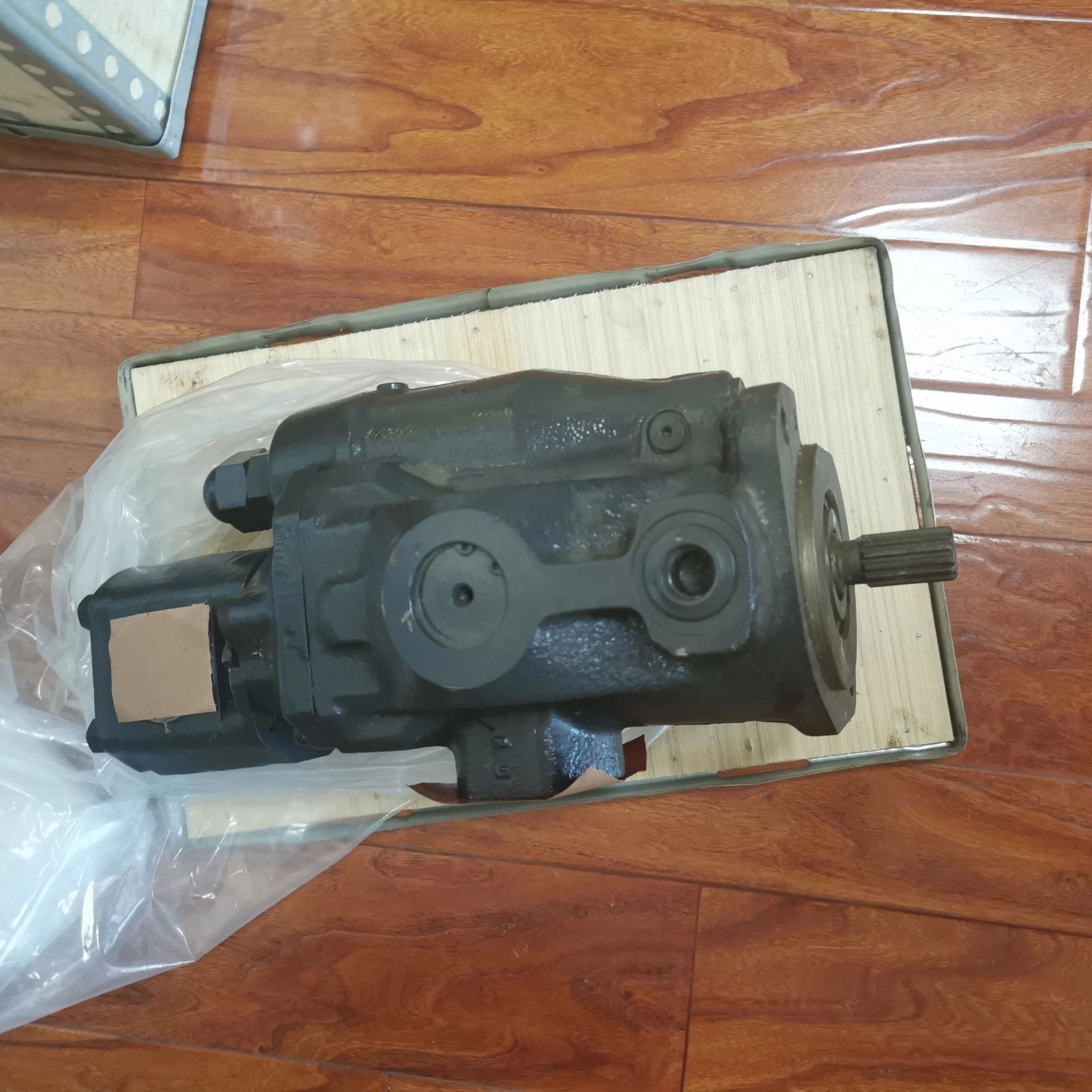 Rexroth Uchida Hydraulic Pump A10VD17 A10vd17sr1rs5-998 A10vd28sr1rs5 A10vd28 A10vd17sr A10vd17sr1rs5-998-1