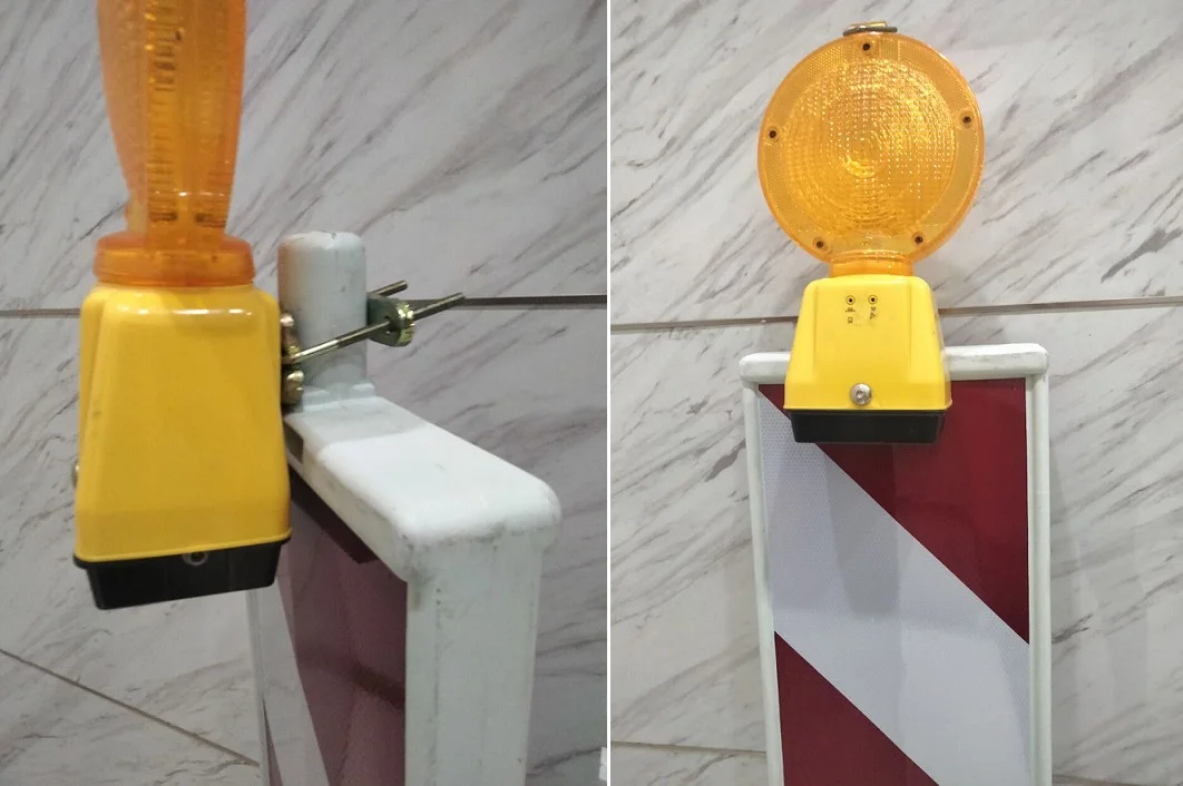 Height 1290mm flexible road safety  bollard traffic road lane separator chevron sign