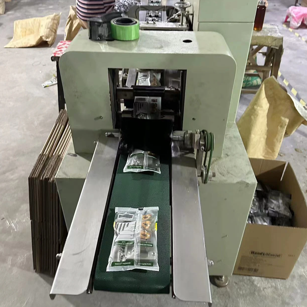 Furniture Cabinet door opening Large Angle Special hinge wardrobe cabinet Corner cabinet hinge