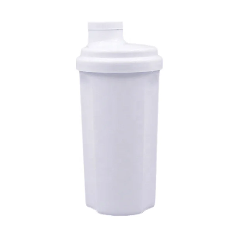 2020 new design bpa free sports fitness 500ml mini protein shaker plastic water bottle with strainer