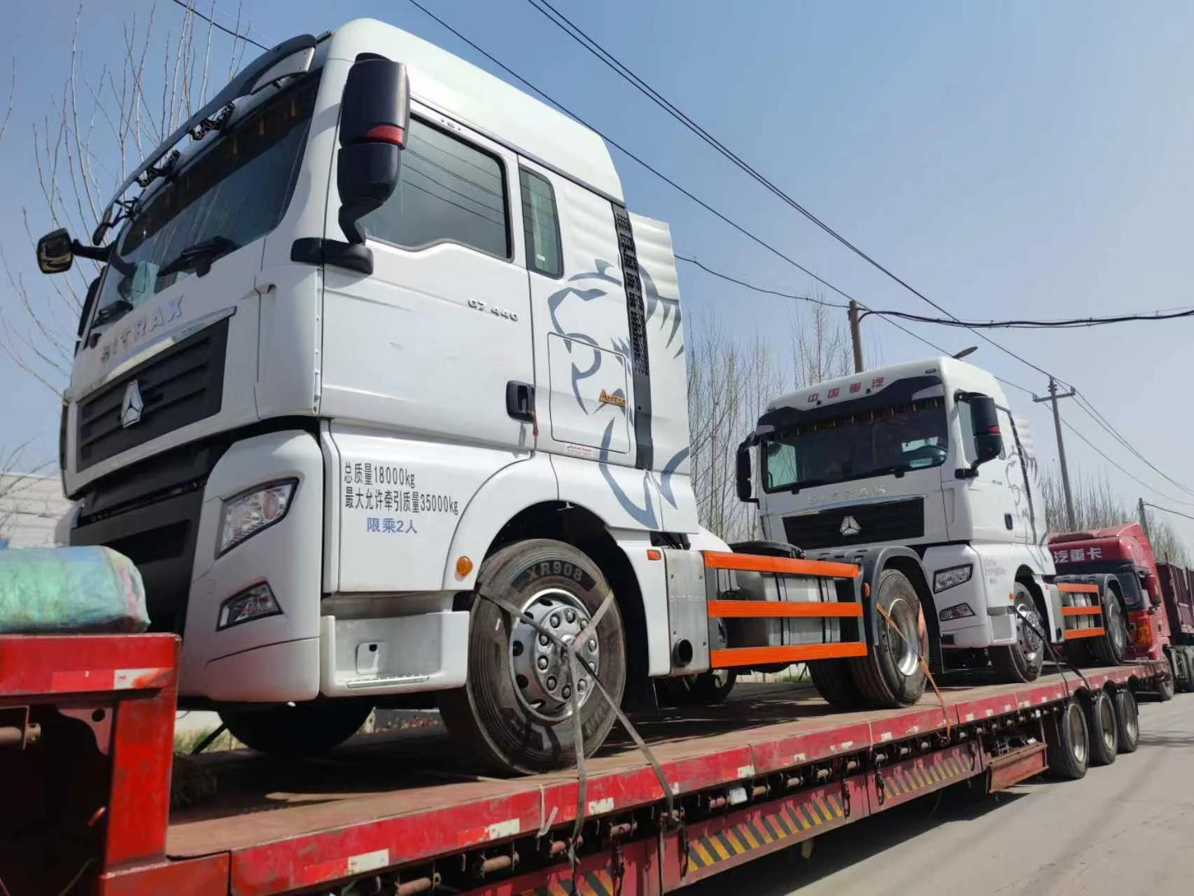 Прямые продажи с завода бутик подержанных автомобилей Sinotruck Shantou Deka 440 лошадиных сил евро три выбросов тягач 4x2