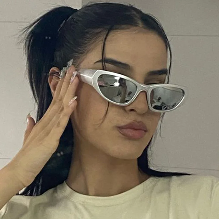 Trendy Steampunk Sunglasses Goggles Women Men 2024 Fashion Personality Sun Glasses Punk Eyewear Female Y2K Shiny Silver Shades