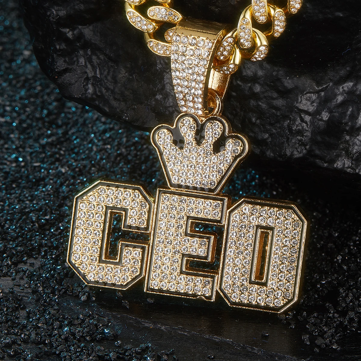 1Pc Hip Hop Crown CEO Letter Pendant Necklace, Miami Cuban Chain, Rock Band Jewelry Gift For Men And Women