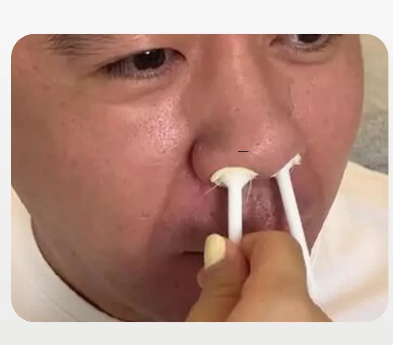 factory outlet Popular multi-functional two-in-one Plastic Nose eyebrow and lip hair removal wax stick