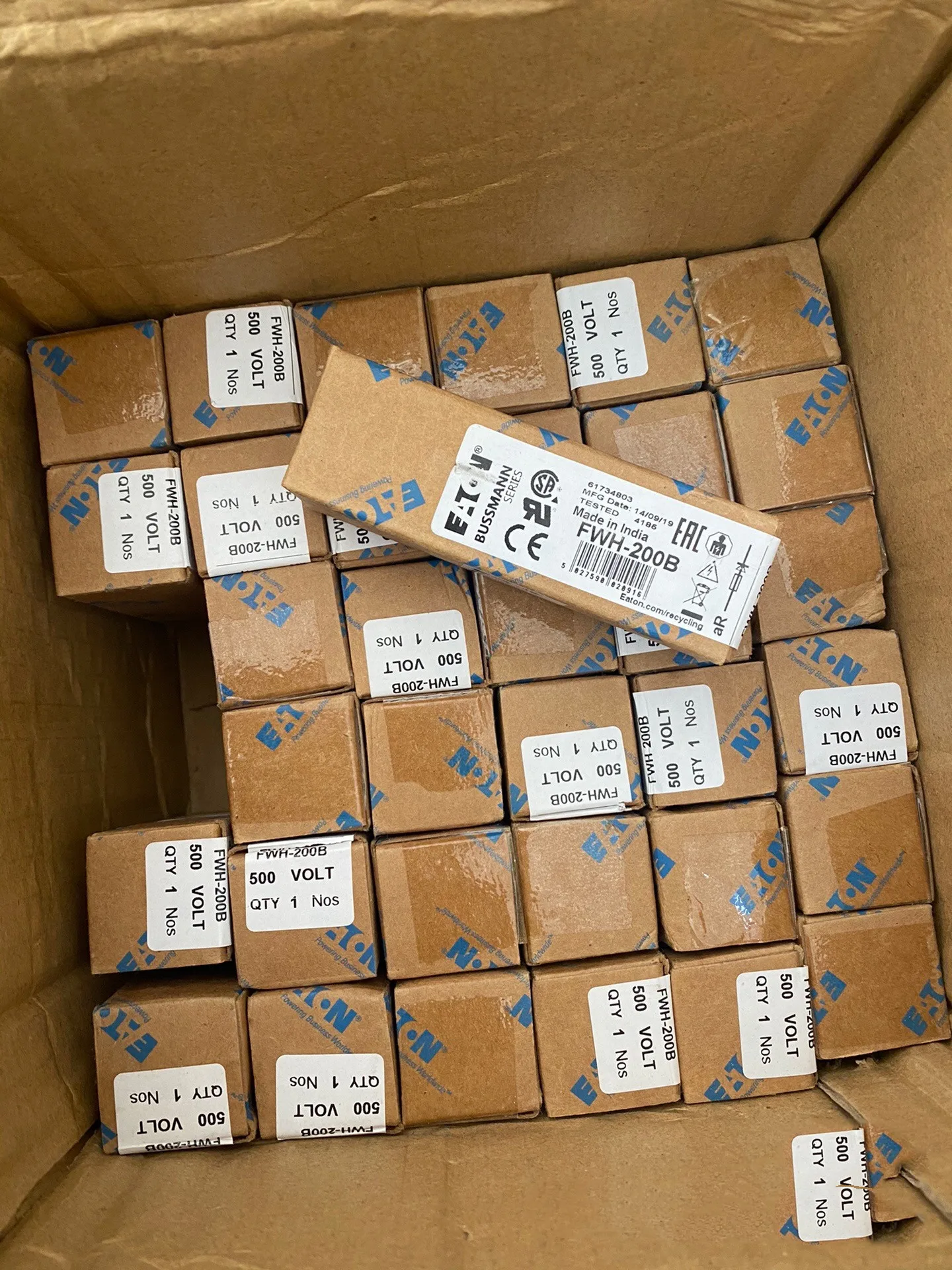 Bussmann FUSE FWH-100B  FWH-125B FWH-150B FWH-175B FWH-200B 500V