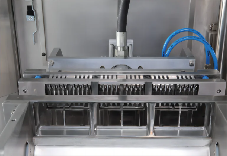 CE Approved AFP Aseptic Blow-Fill-Seal System For PP IV Solution