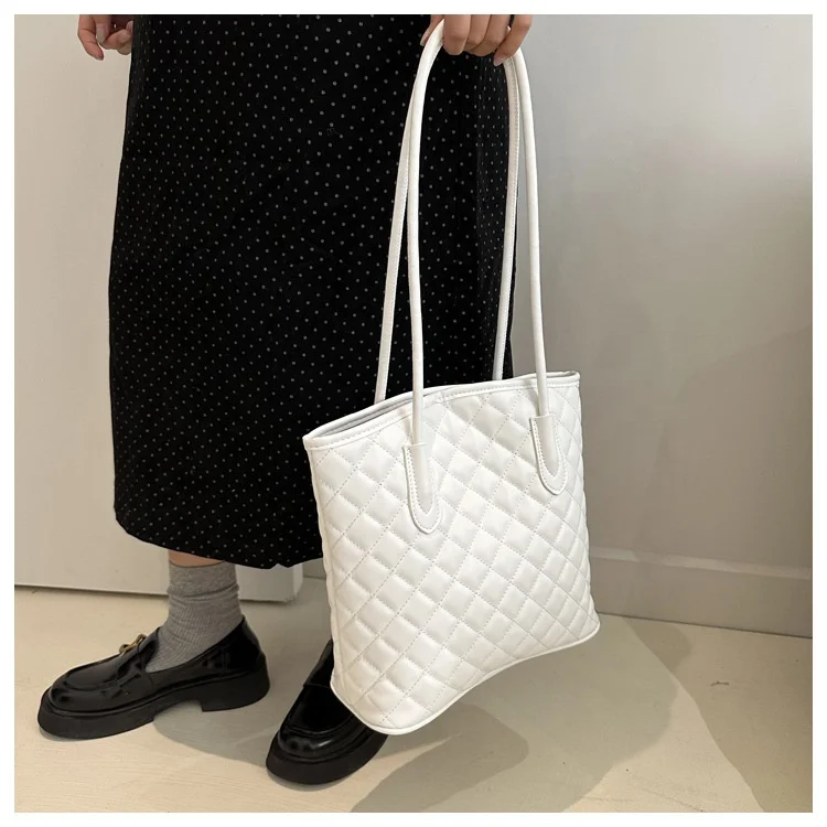 Wholesale Pure Color Rectangle Shoulder Bag Women PU Leather Underarm Bags Embroidery Rhombus Indentation Handbags for Girls