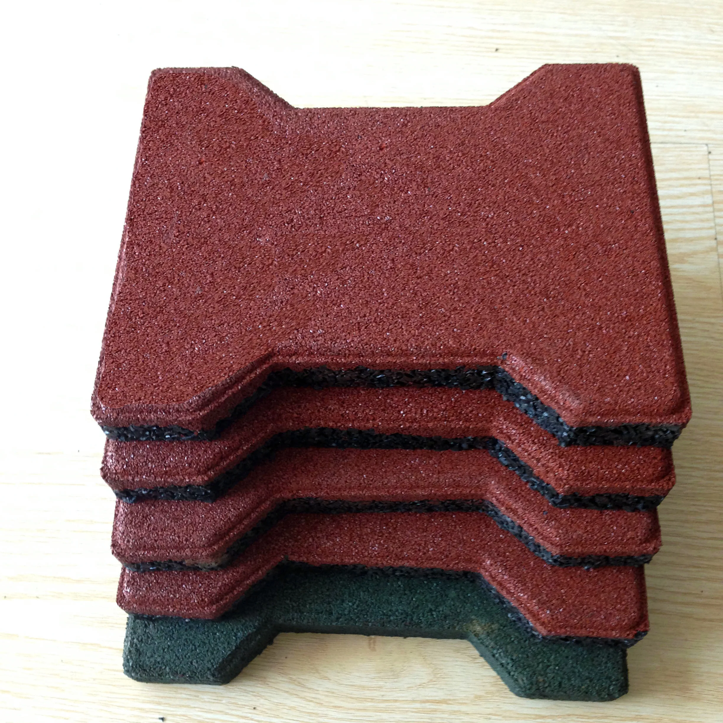 20-45mm Thickness Dog Bone Rubber Flooring Tiles Outdoor Running Cheap Rubber Flooring Rubber Pavers for Road and Garden
