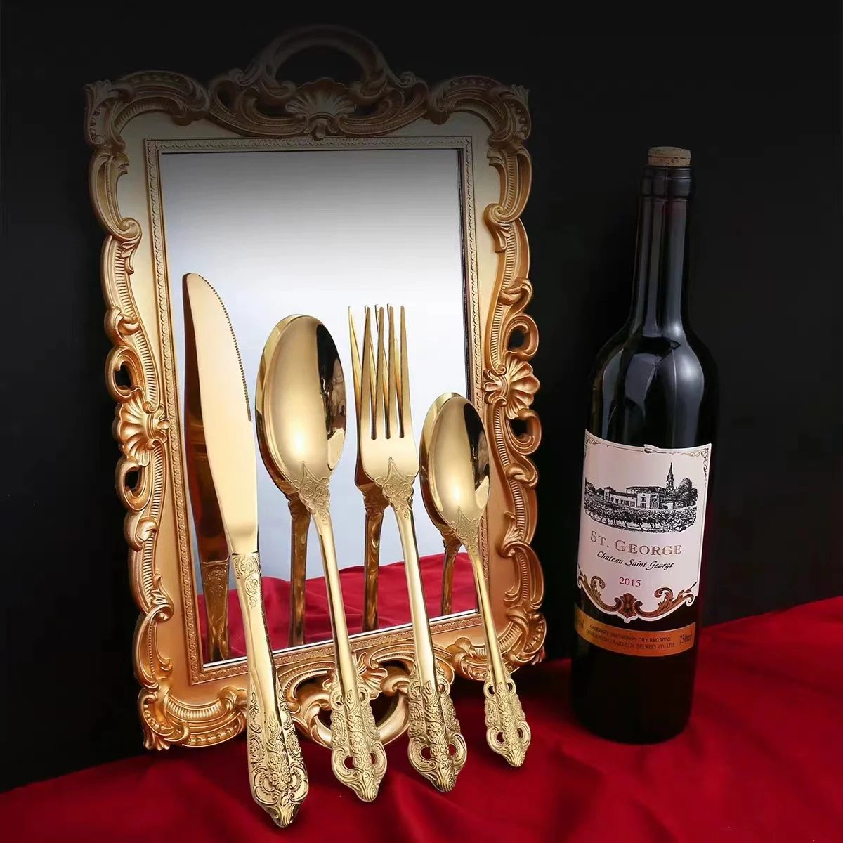 Luxury Retro Relief Stainless Steel Cutlery Sets Golden Knife Fork Spoon Wedding Steak Tableware