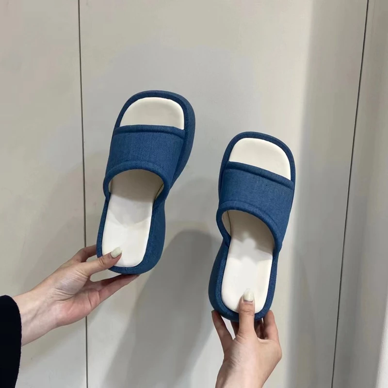 Тапочки хорошего качества для дома модные женские летние сандалии на толстой подошве шлепанцы