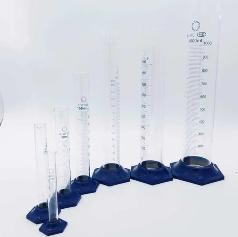 Шестигранный измерительный цилиндр с пластиковым основанием