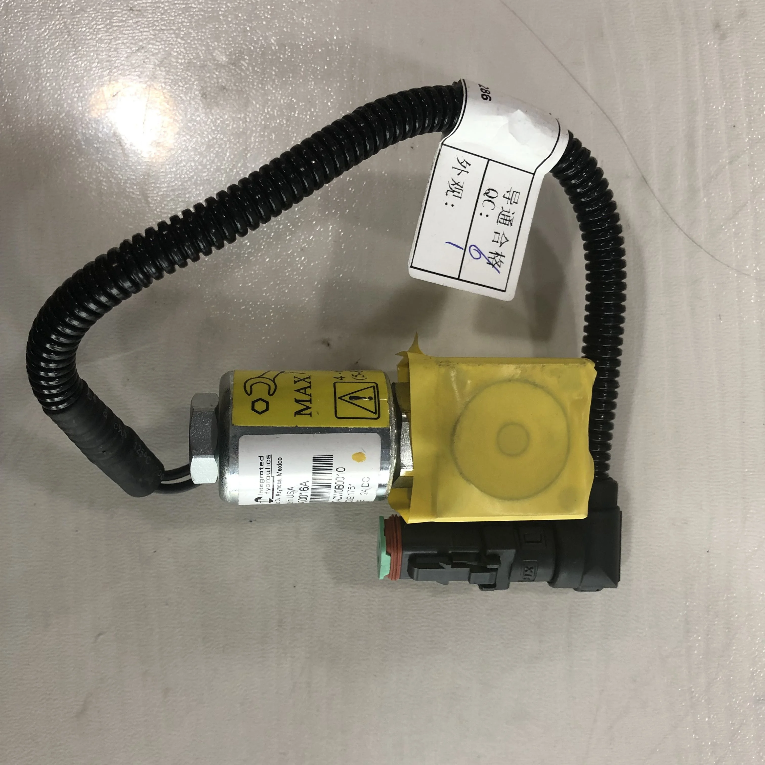 29050025363 Solenoid Wiring Harness 300AA00016A for L956F L958F Wheel Loader Parts