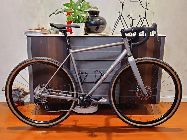 56cm Size High Quality Fast Delivery Steel Gravel Bike Frame 700C Wheelset 40MM Light Weight Bicycle Frame Gravel