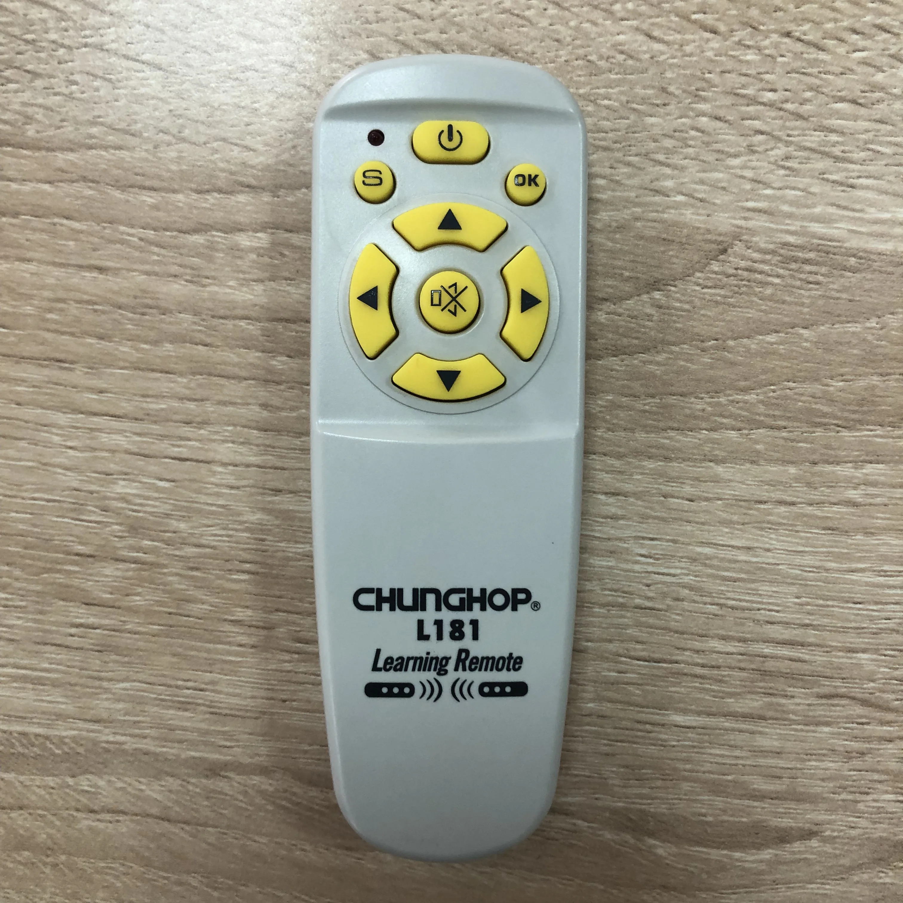  Прямые продажи с завода chunghop L181 используется для stb tv dvd бытовая техника обучение маленький пульт дистанционного