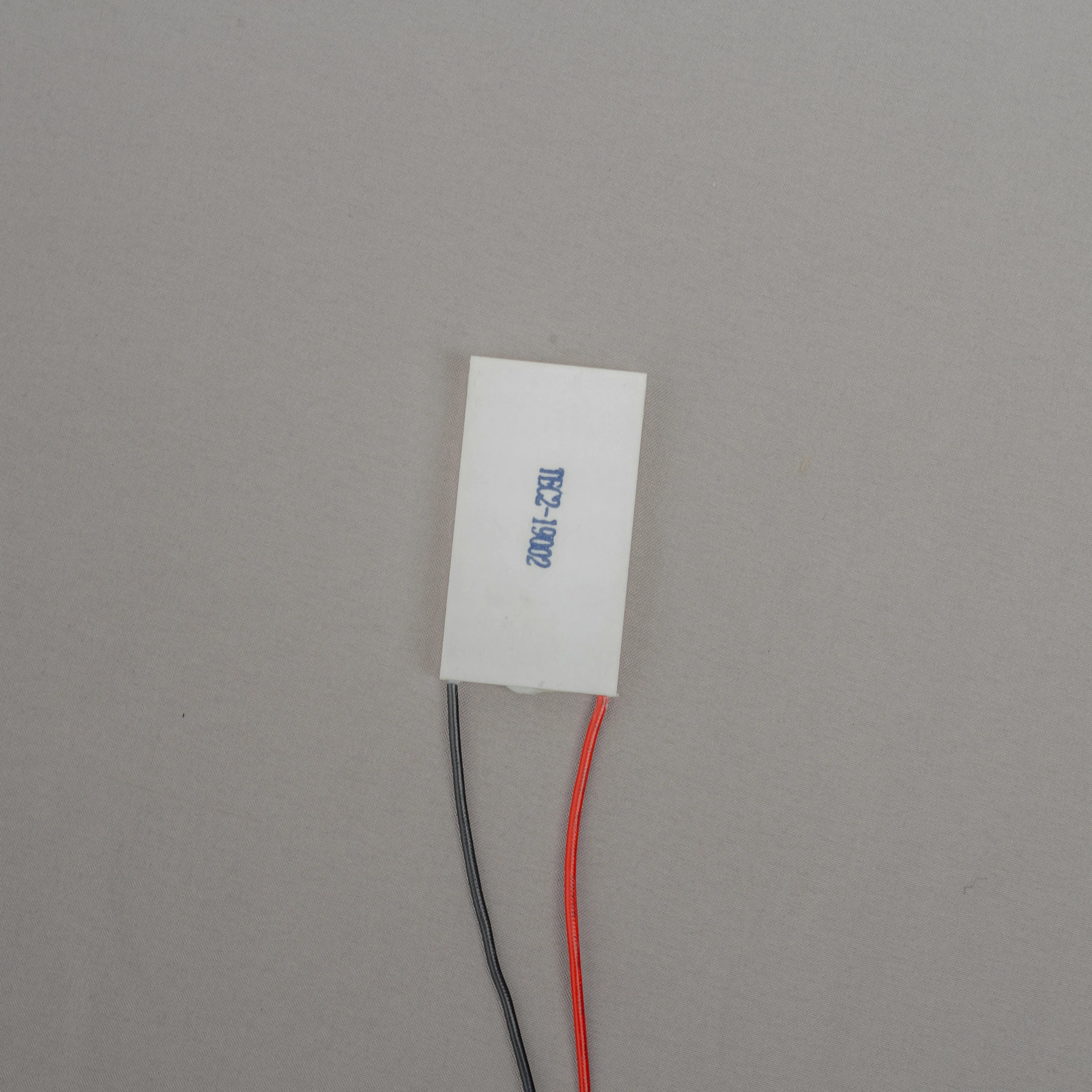 
TEC2-19002 30*55 полупроводниковый многоступенчатый термоэлектрический tec охлаждающий модуль Пельтье 