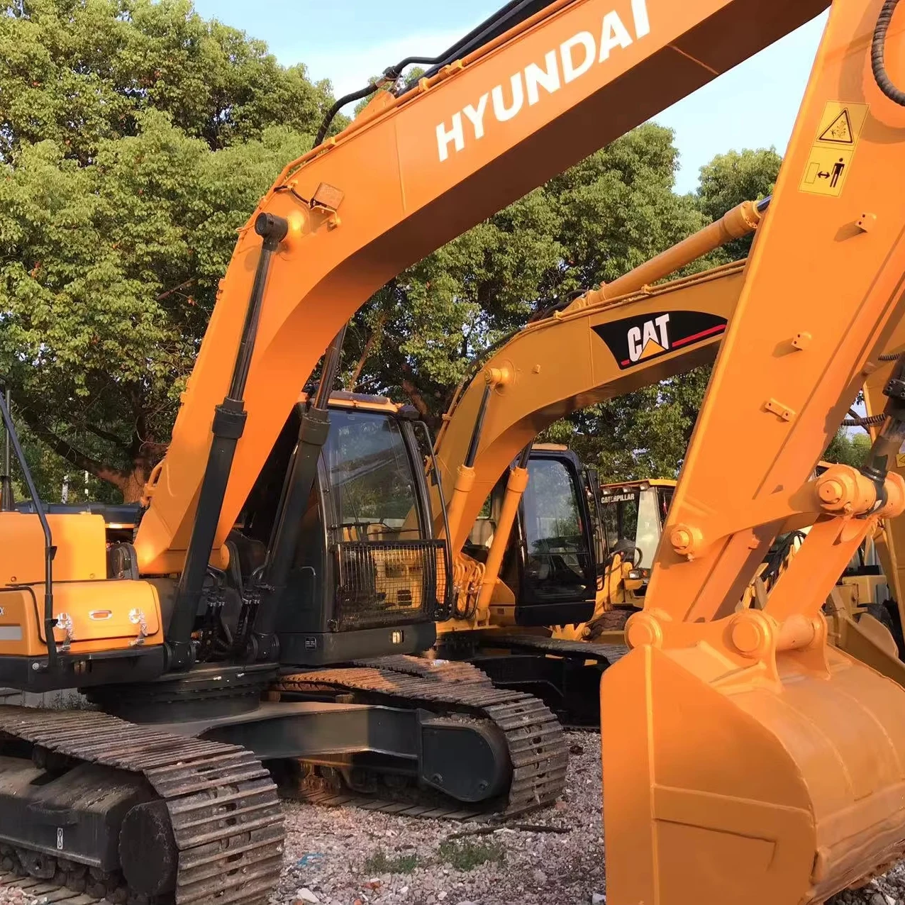 Used 30tons Original Korea Hyundai Excavator Second Hand Hyundai 305 305lc 305lc-9t 305lc-7 305-7 305-9 Crawler Digger