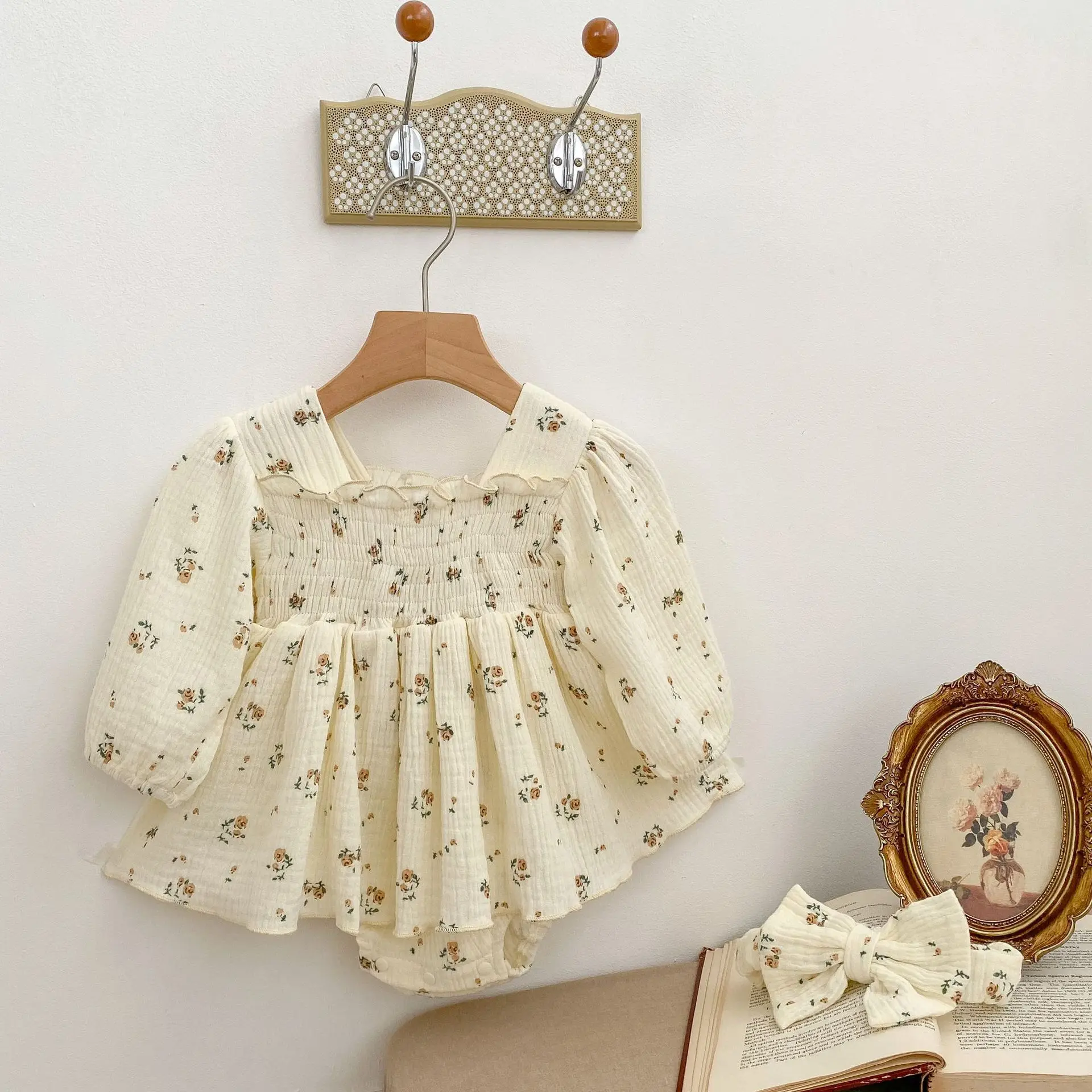 Baby Spring Onesie Girl Princess Dress Floral Dress Custom Beauty Sweet Crawling Suit