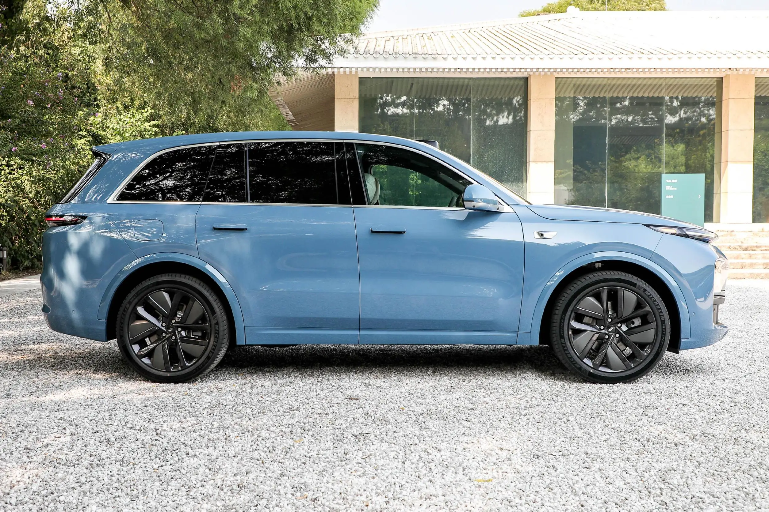 Top Electric Car Companies Li L8 New Energy Vehicles Best Cheap Electric Car LEADING IDEAL L8 New Electric Hybrid Car