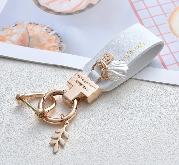 Promotional Key Chain Holder Souvenir White Leather Metal Customized Blank Keyholder Keychain With Car Logo