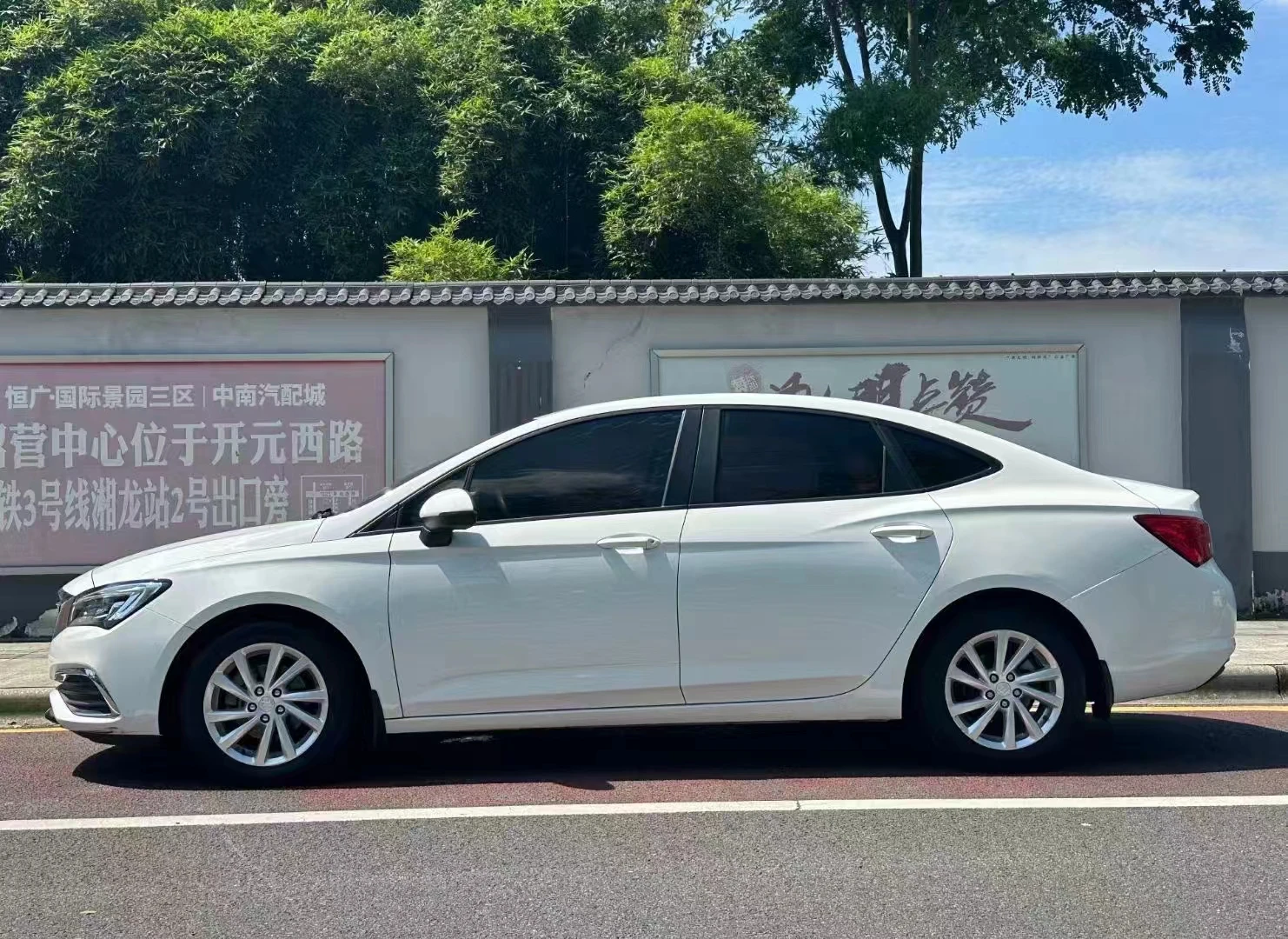 Wholesale 2019 Buick Verano 4door 5seat Sedan Ussed Cars 220t Dual Clutch Luxury Edition Second Hand Gasoline Cars