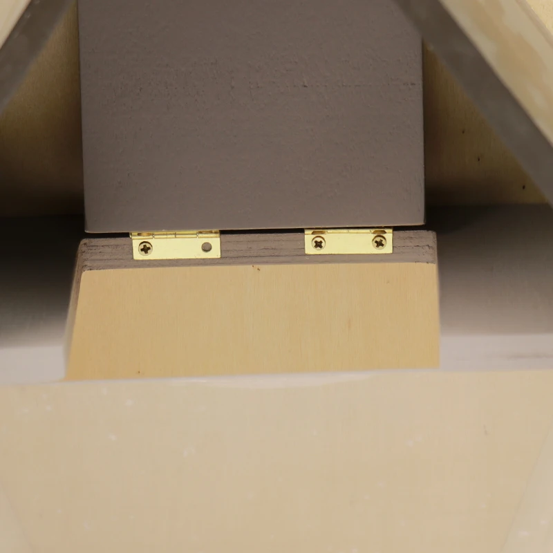 factory FSC&BSCI wild garden Wooden Squirrel Feeder Box Squirrel Picnic Table Feeder with Feeding Platform