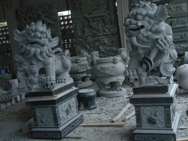 Factory Wholesale Outdoor Antique Foo Dogs Carvings Stone Green Stone Lions Statue