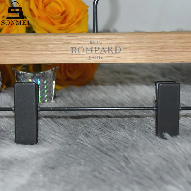 trousers hanger 2.jpg