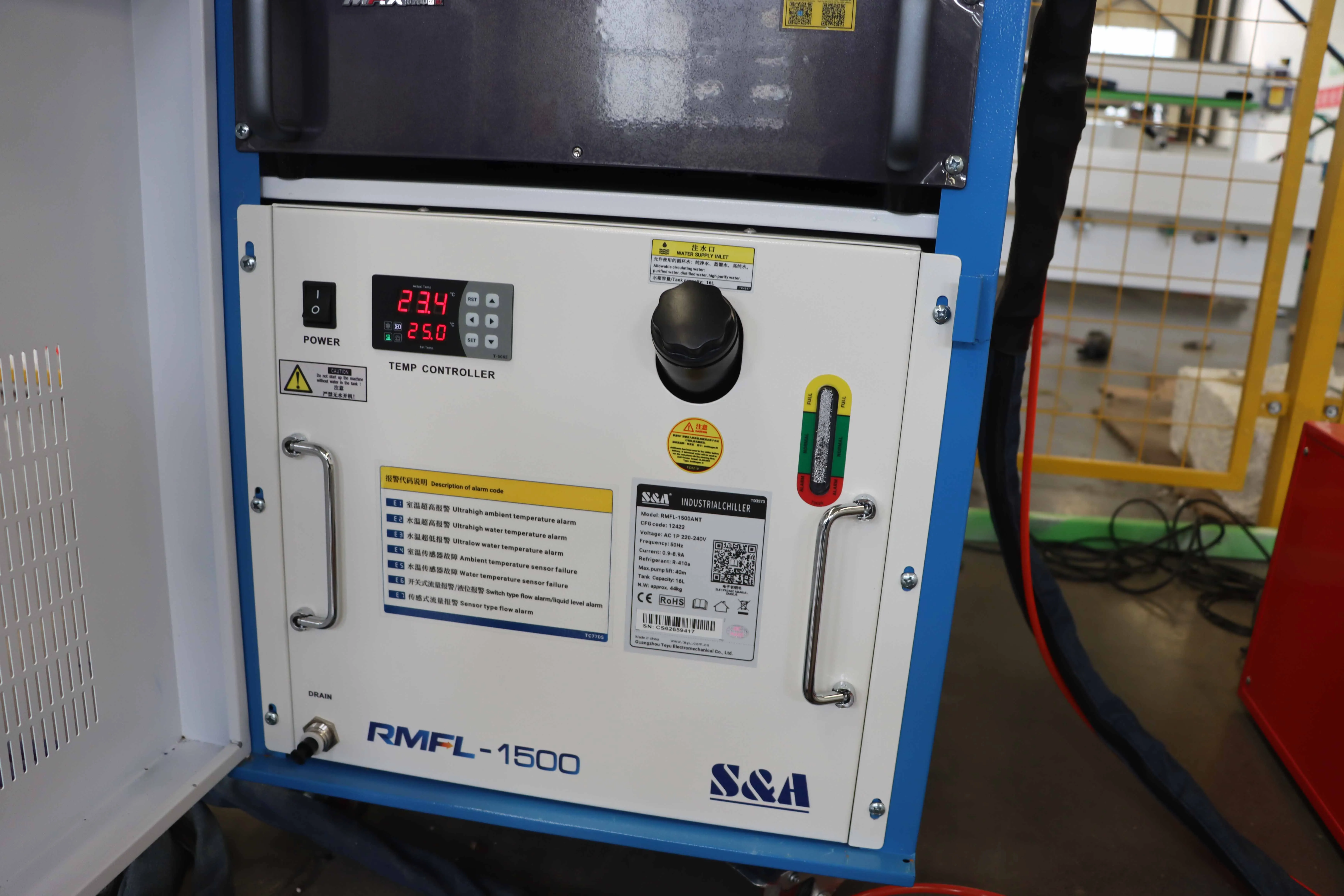 Laser welding machine RCL2000 for welding