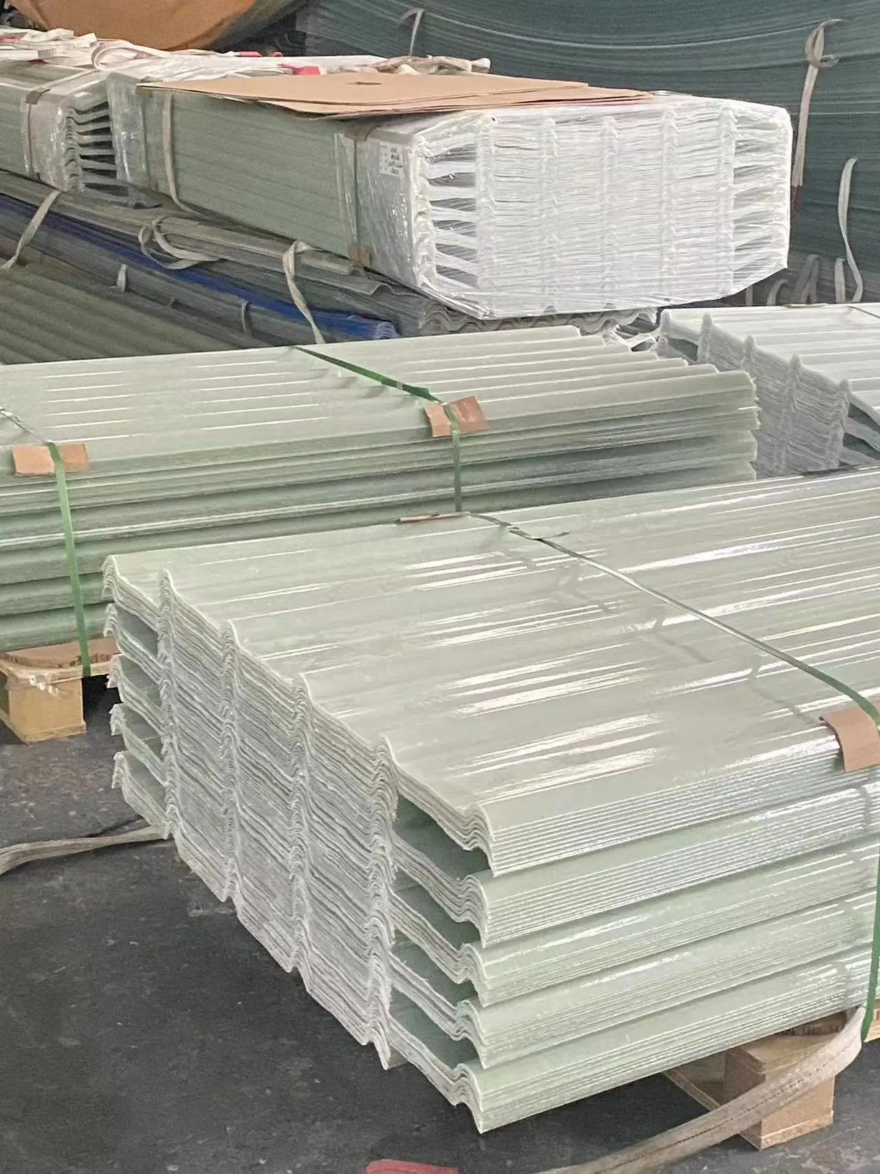 Weather resistance corrugated roofing sheets Fiberglass sheet used in Skylight