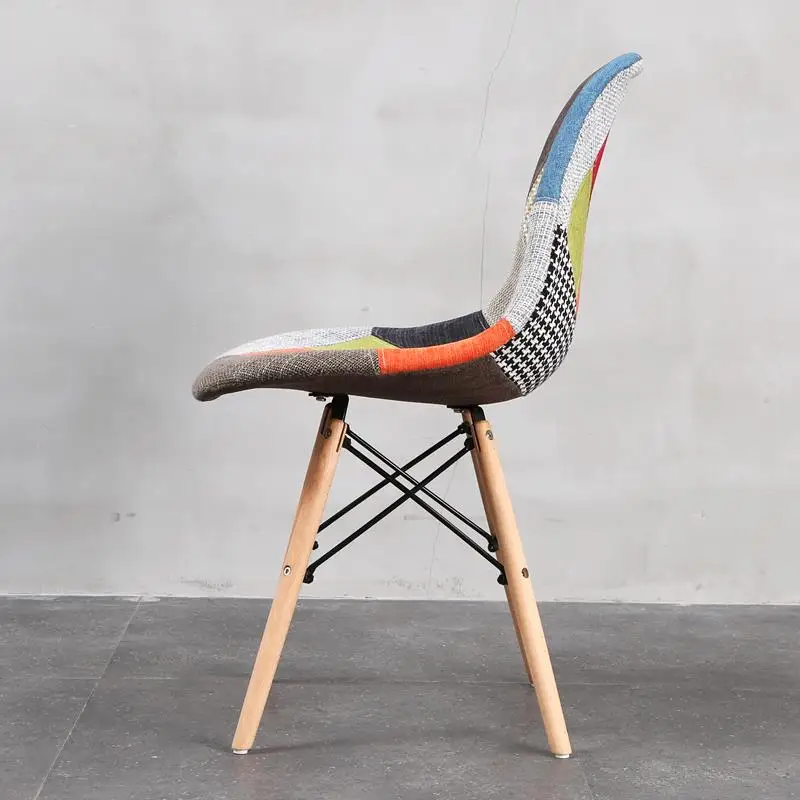  Обеденный стул в форме ракушки из скандинавской ткани с деревянными перекрестными ножками