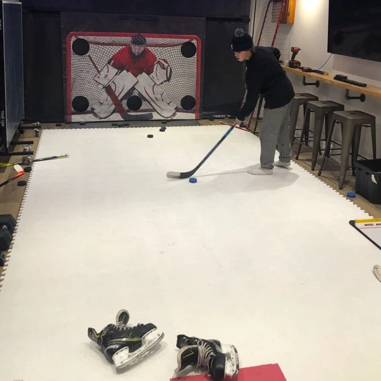 Sanhong Bespoke Uhmwpe Hdpe Portable Mobile Interlocking Skating Tile Synthetic Ice Hockey Rink For Skating Rink