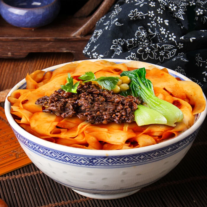 
Chinese Manufacture Wholesale Packet With Factory Price meat sauce Ramen Instant Noodles 