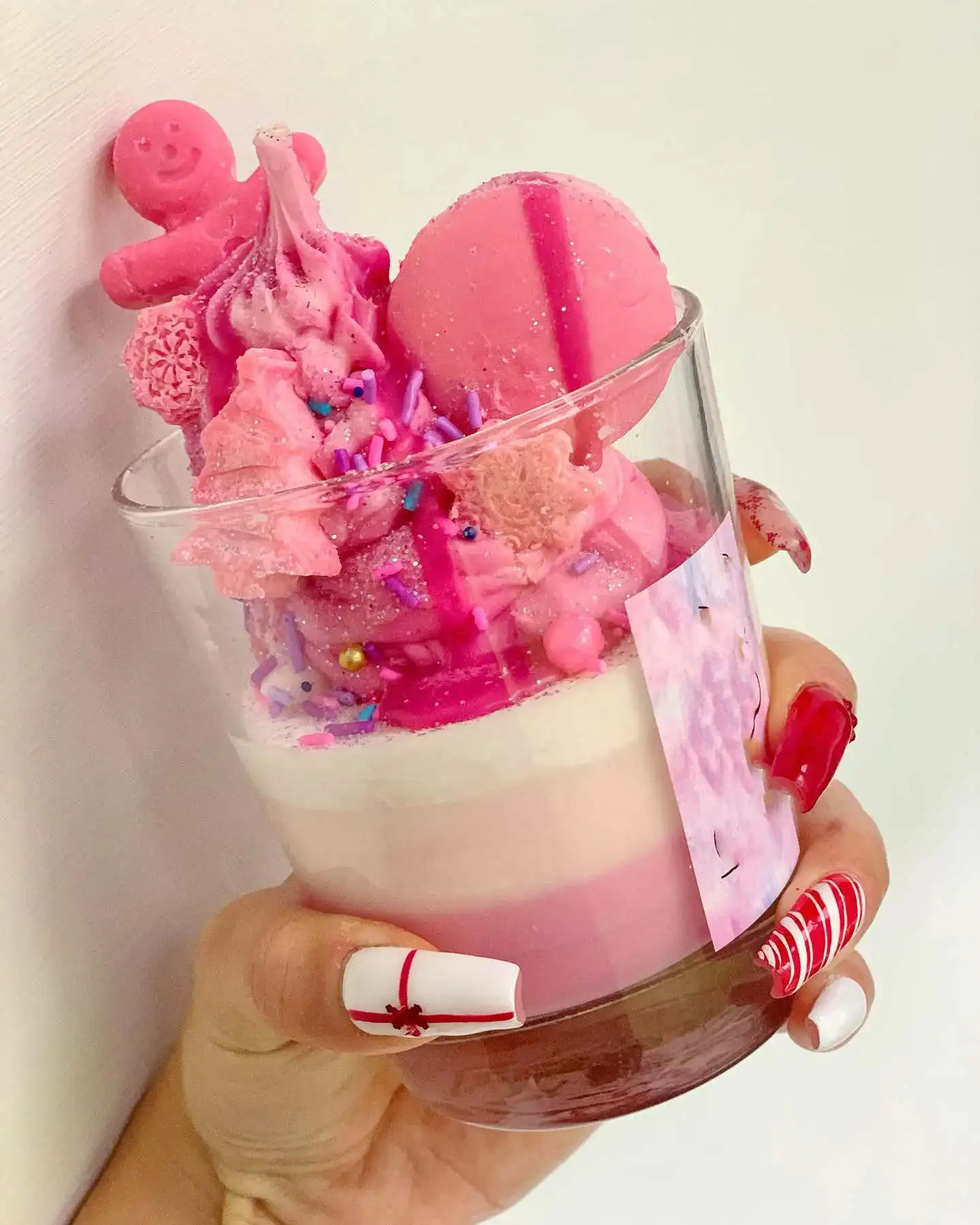 Handmade creative drinks Candle glass Ice cream scented candle Strawberry chocolate dessert cupcake