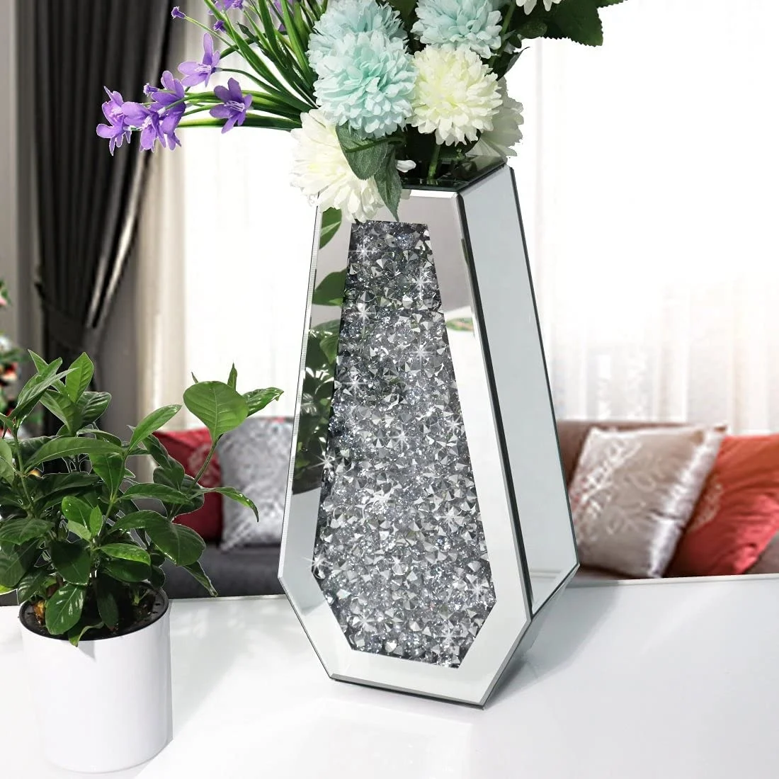 Luxury Crushed diamond Glass Vase for Home Decor bling crushed diamond furniture Sublimation Glass vase with crushed diamond