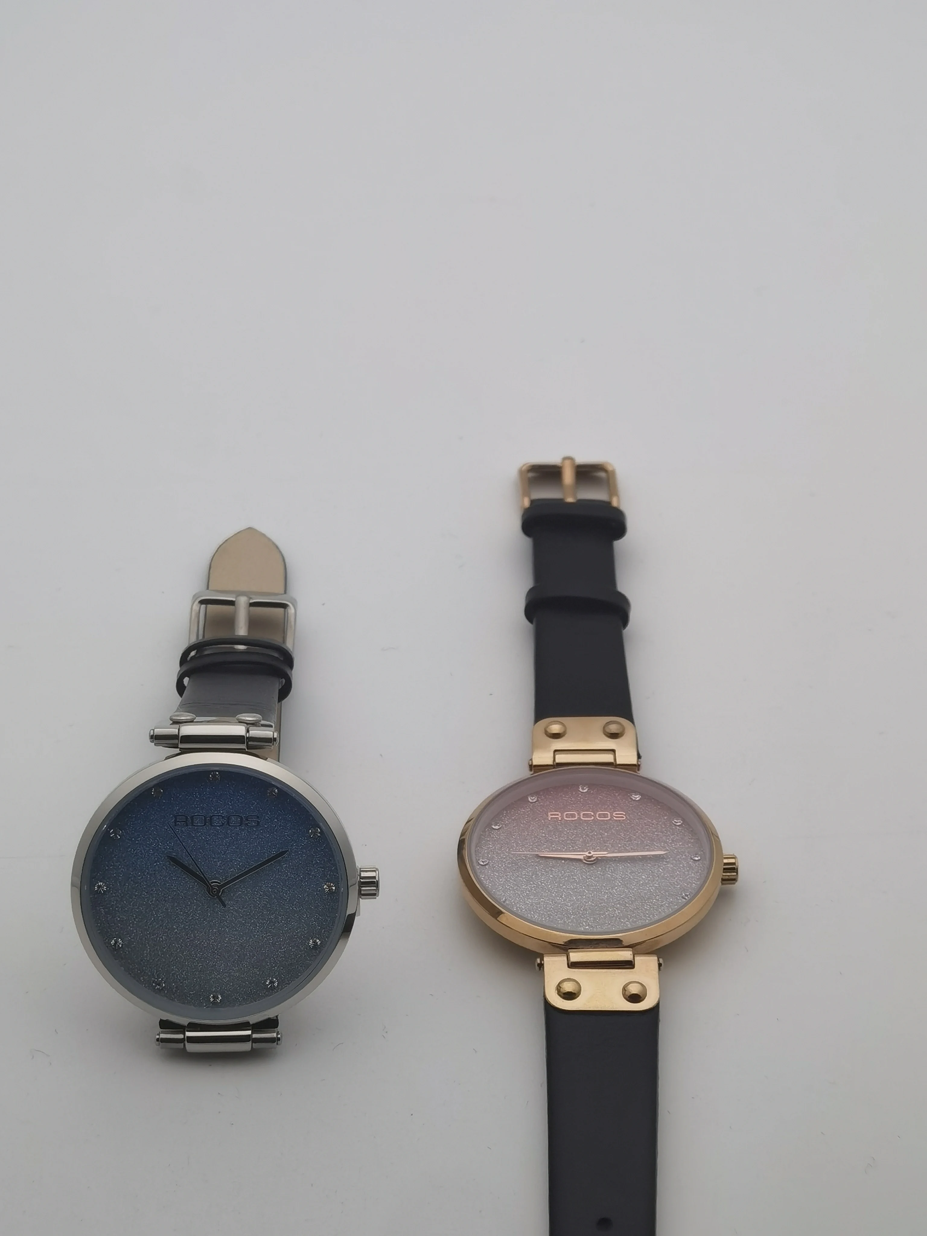 On sale discount quartz watch