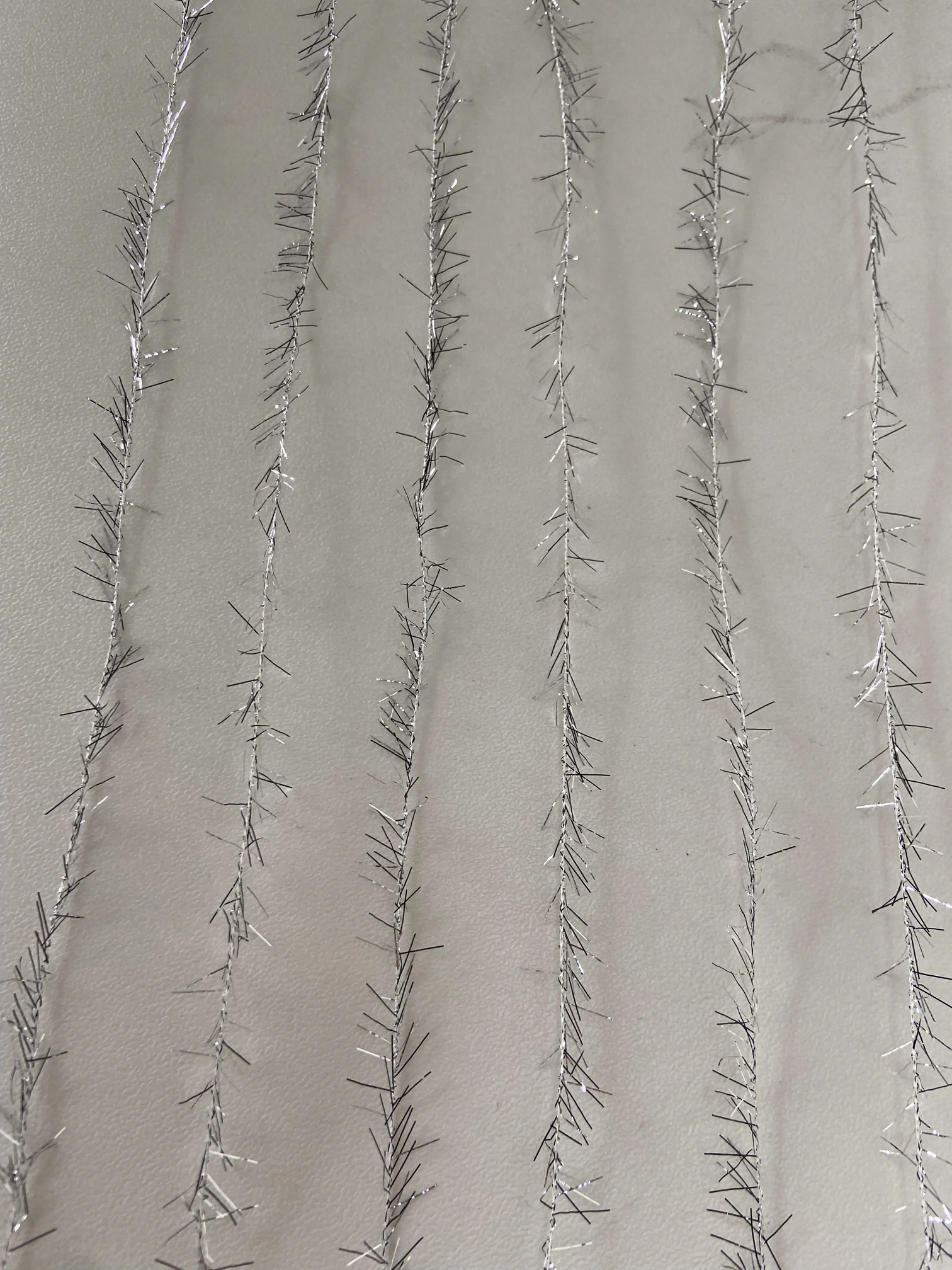 Factory Wholesale Thick Polyester Chenille Chunky Yarn Gold and silver silk half edge velvet yarn