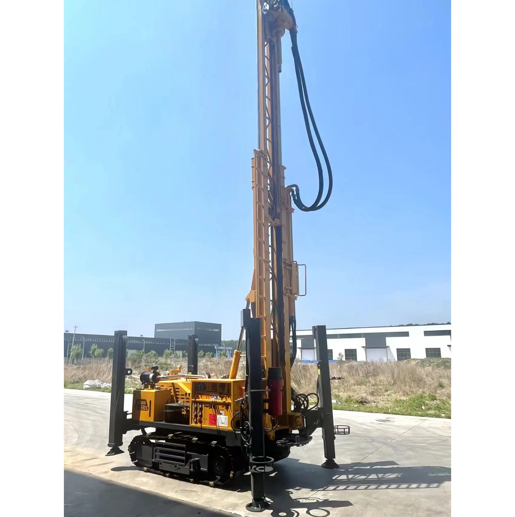 Mobile Hydraulic Motor Crawler Pneumatic Diamond Core Water Well  Drilling Rig Machine Price For Water Well Drilling 300m