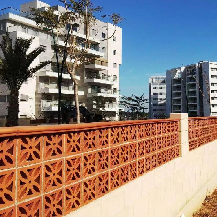 Садовые настенные кирпичи красные полые блоки декоративные перфорированные для заборов