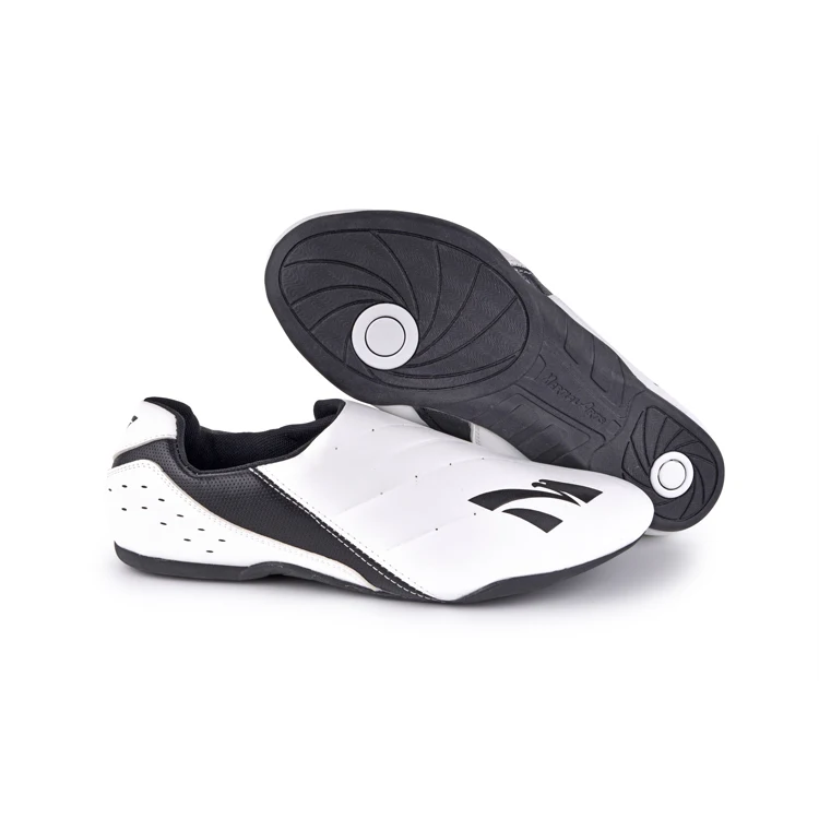 Ridge pattern design non-slip taekwondo shoes