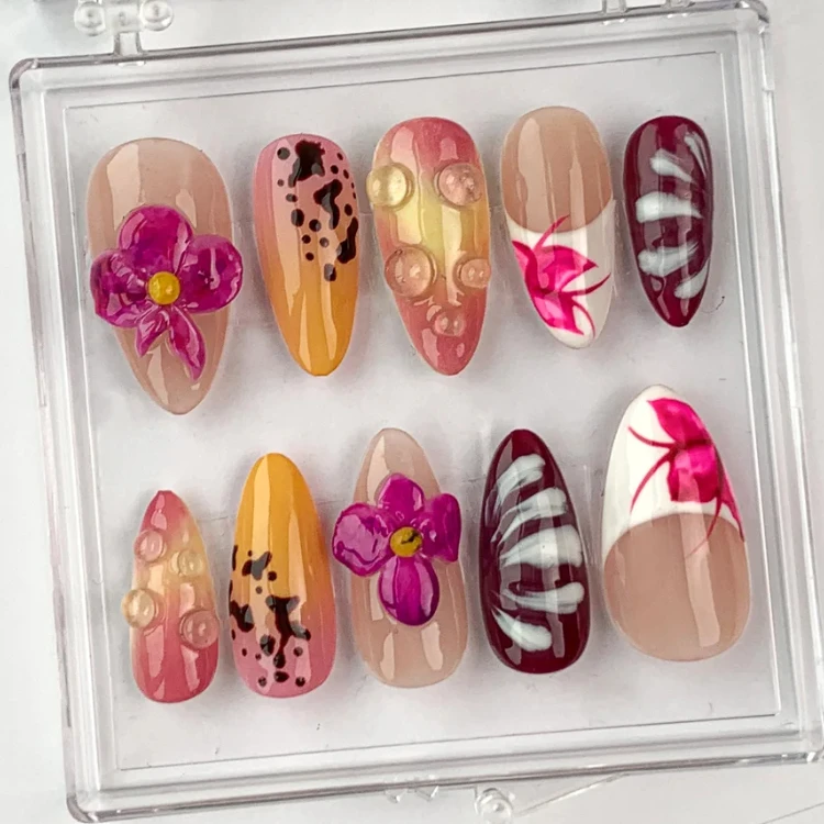 2025 Luxury Almond Pattern 3D Press-On Gel Nails 10pcs High Quality Soft ABS Acrylic Handmade Reusable Nail Art Model Design