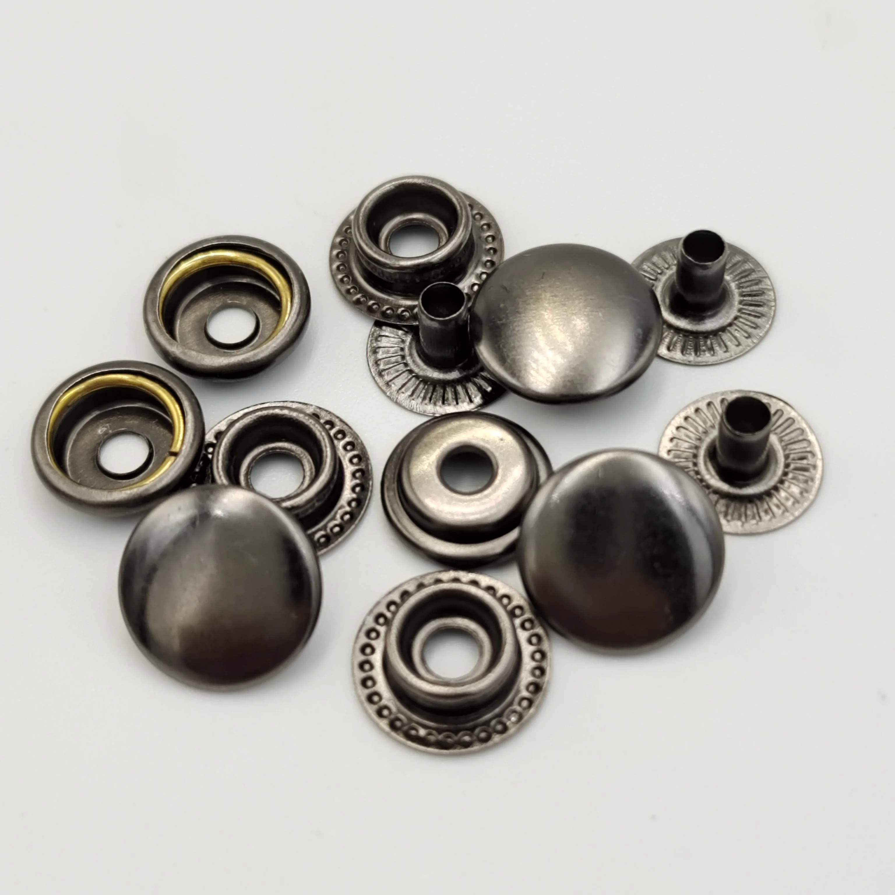 Wholesale Custom plating Black Nickle Blank Brass Metal Snap Press Buttons for Clothes Apparel Accessories