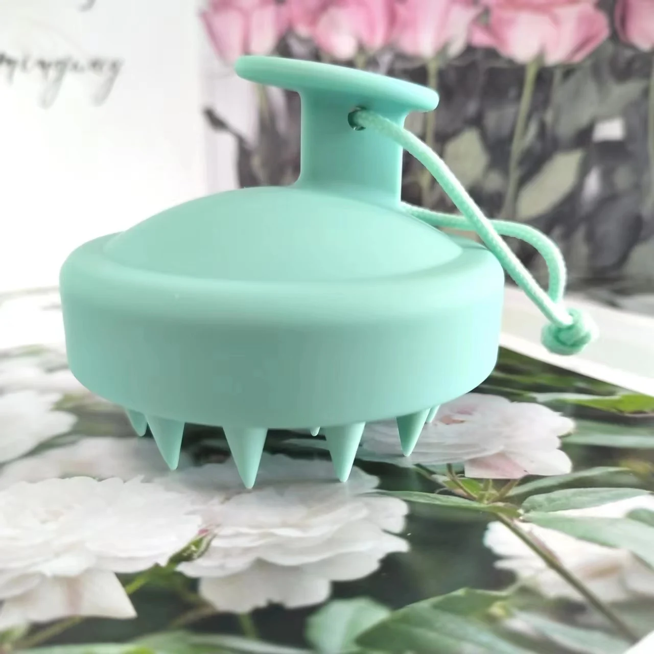 Professional Hand-Held Silicone Hair Scalp Brush with Soft Matte Finish round Hair Massager Comb for Detangling Shampoo Usage