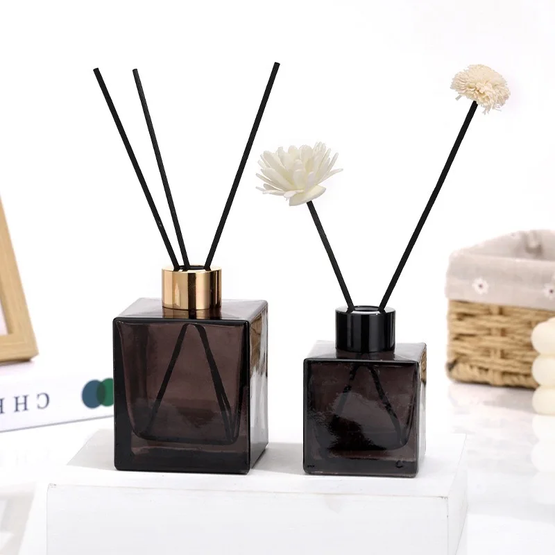 50ml 100ml 150ml 200ml Manufacture Direct Wholesale Luxury Aroma Reed Diffuser Square Glass Aromatherapy Bottle Diffuser