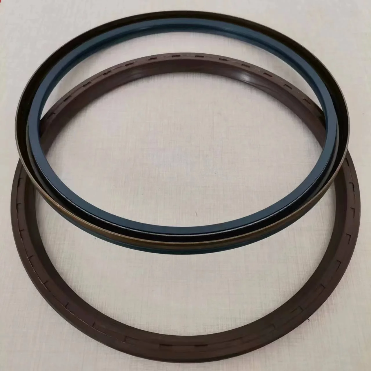 Suitable for tractor harvester agricultural machinery wheel gearbox oil seal 12018616B size 50*65*18mm NBR oil seals